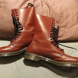 Burgandy 14 eyelet Dr. Marten boots